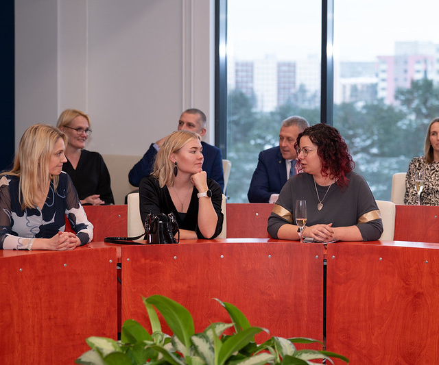 Arengufondi põhikooliõpetajate stipendiumi üleandmine. Pildi autor: Raimond Vink